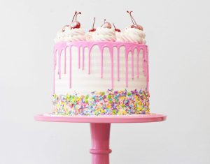 photo-1558301211-0d8c8ddee6ec